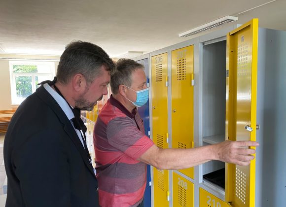 Školu bez žáků využili v Žabovřeskách k opravám