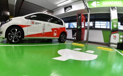 V Galerii Vaňkovka přibyly nové rychlodobíjecí stanice pro elektromobily